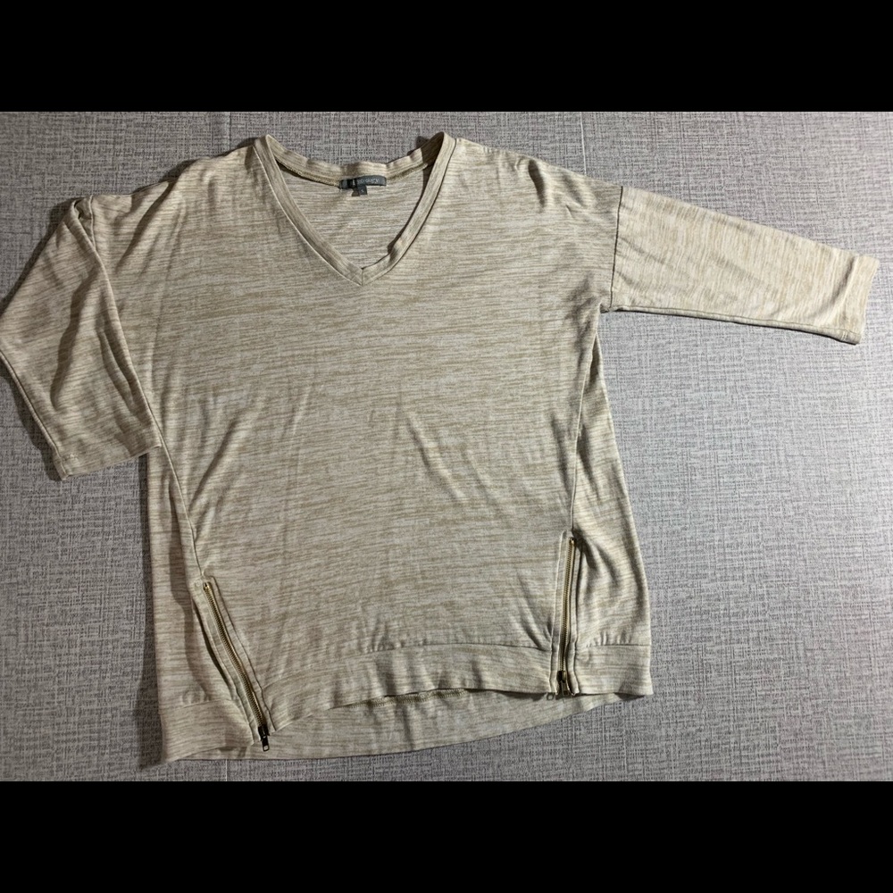Women’s shirt